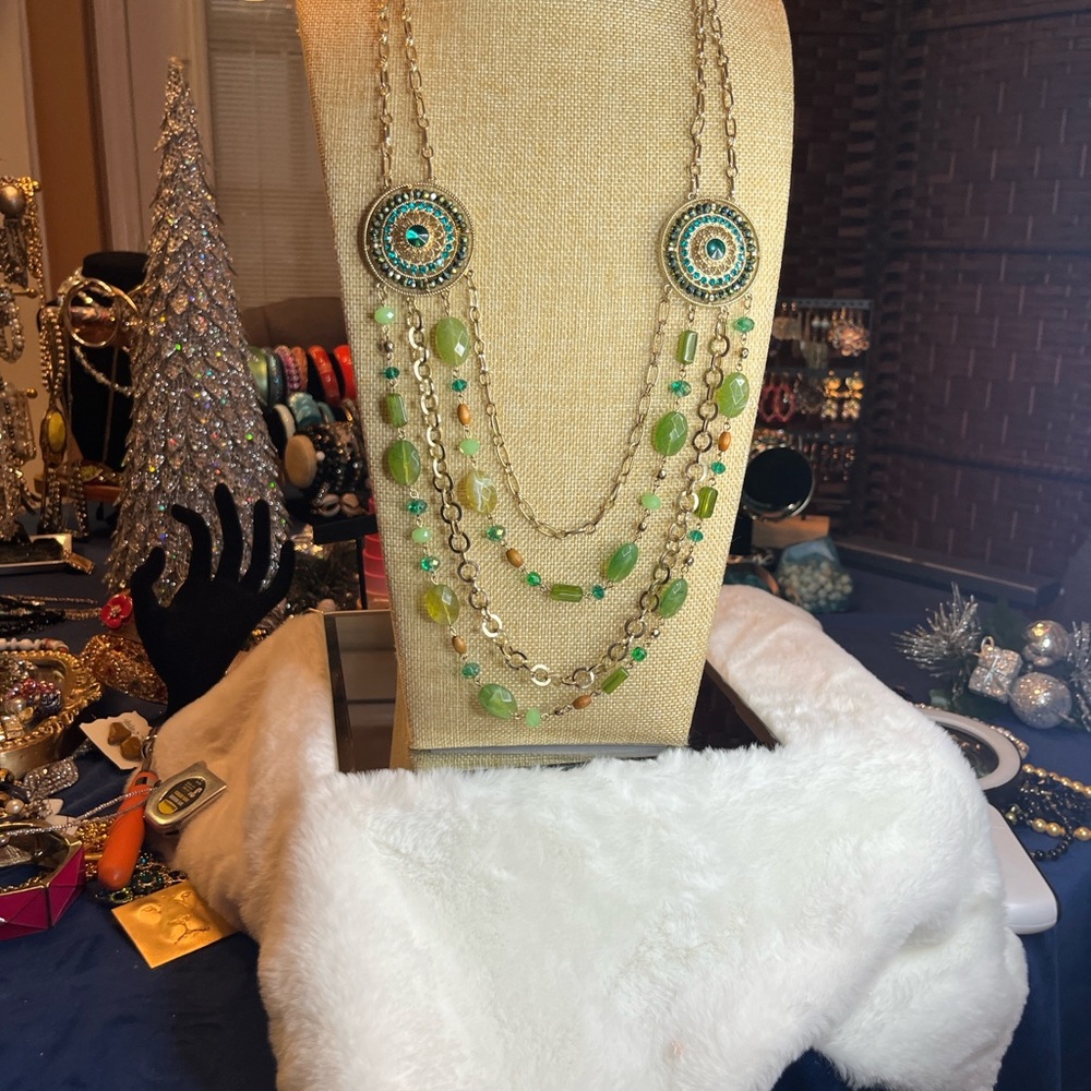 Elegant Green and Gold Multi Stand Crystal and Bead Bo Ho Nexklace - Picture 4 of 4